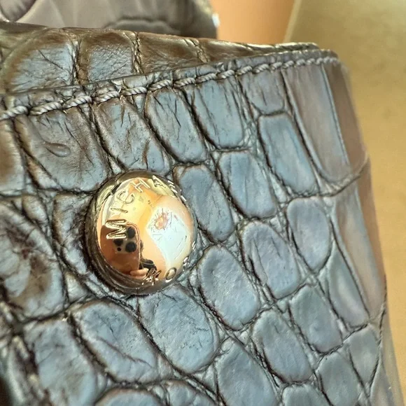 Michael Kors Vintage Croc Embossed Hilton Tote - Picture 4 of 16
